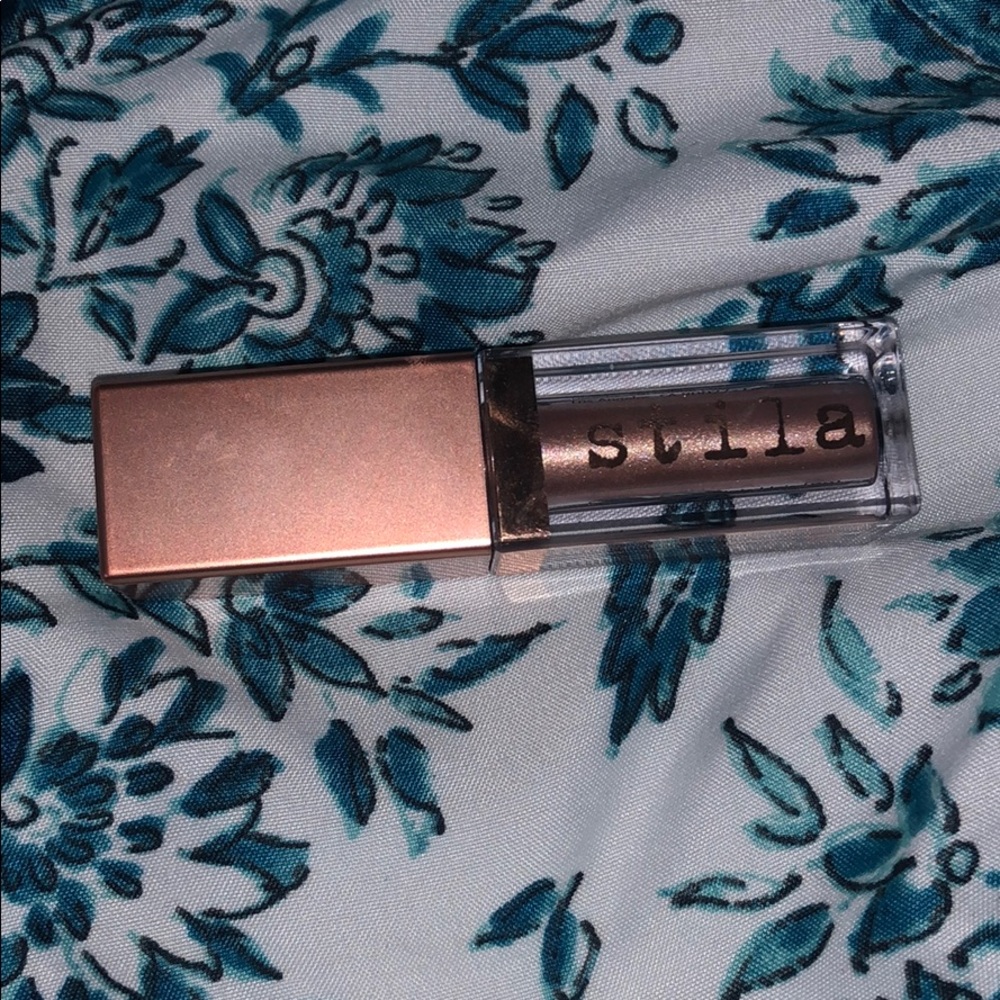 STILA liquid eyeshadow